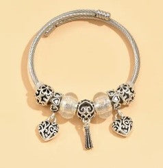 Floral Heart Alloy Bangle